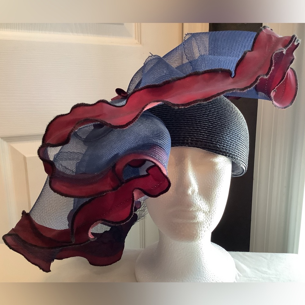 Sylvia statement hat in navy blue with burgundy trim. Unique! Vintage!